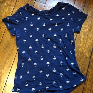 🌺3 FOR 25🌺 Old Navy Shirt